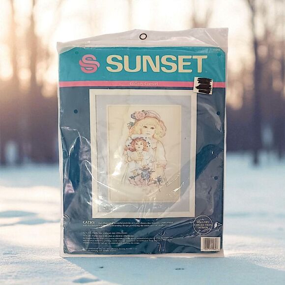 Vintage Little Girl Crewel Kit SUNSET Jan Hagara CATHY Holding A Doll Cottage‎ - Picture 15 of 16